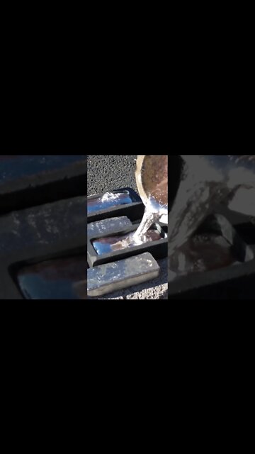 😱 WOW Pouring Molten Metal #pouring #molten #cool #entertainment #fyp