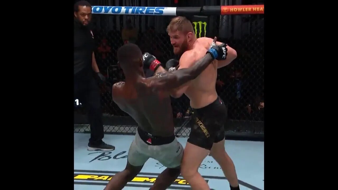 Israel Adesanya vs Jan Blachowicz super slow mo Jon Jones reacts