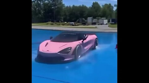 would u drive a 720s like this? #mclaren #720 #720s #drift #mclaren720 #mclearen720s #tyzedits