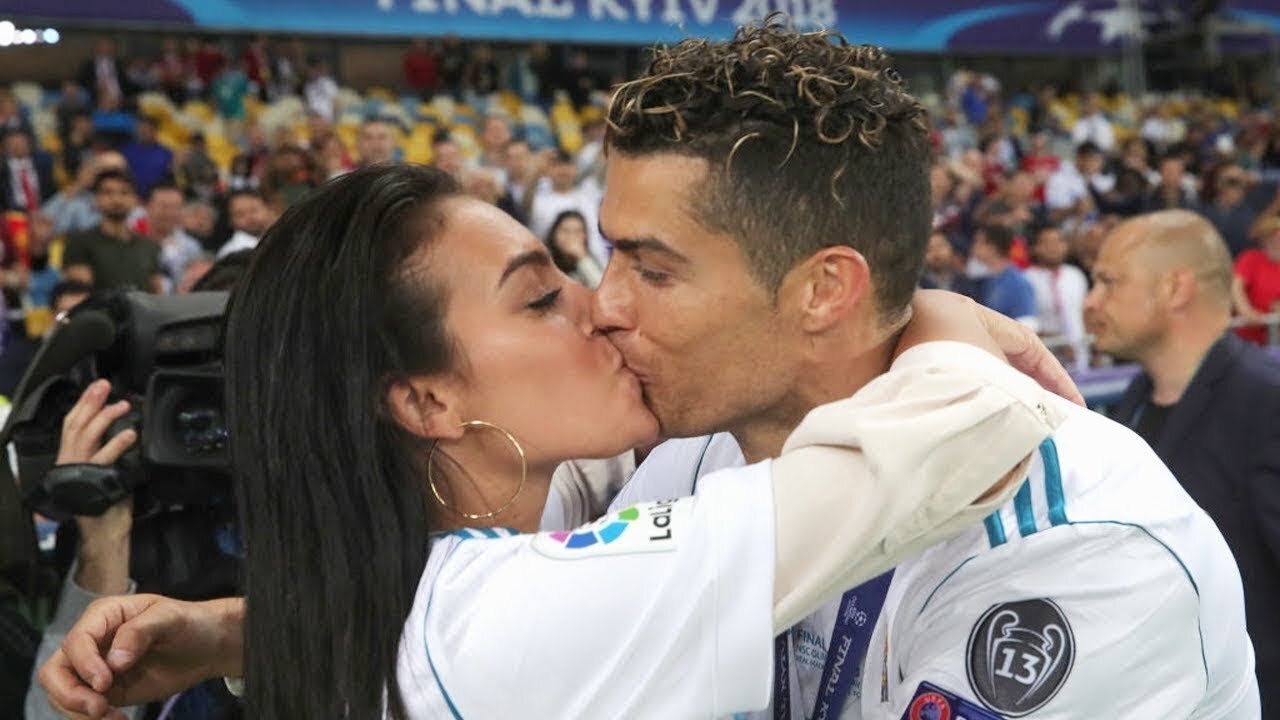 Most Beautifull FootBall kisses