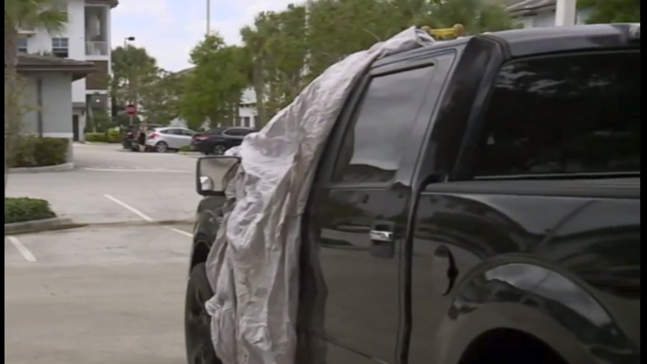 More than 30 car windows smashed in across Jupiter. So far, thieves wanted only one thing.