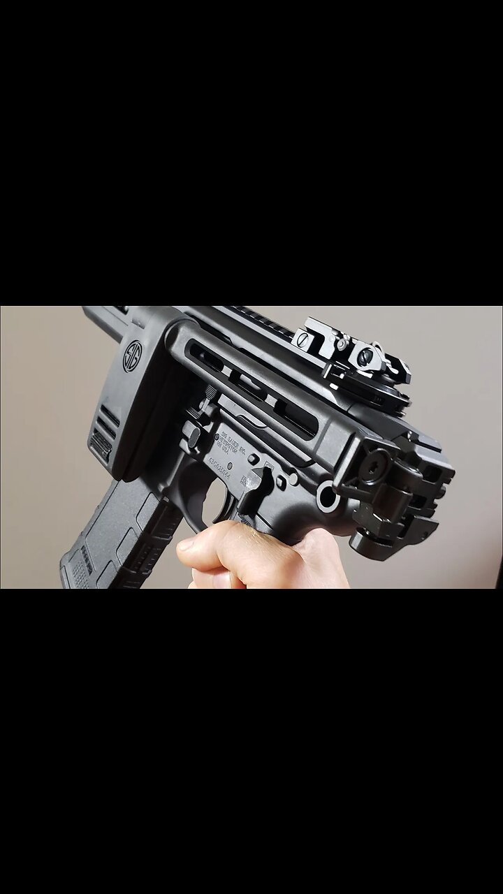 Tucker Carlson is back!