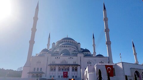 Recitation at Çamlica Camii by Sheikh Kerim Öztürk | Ahzab Suresi