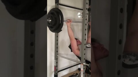 185x9 pause include bench press #shorts