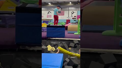 7 Kids in a Foam Pit