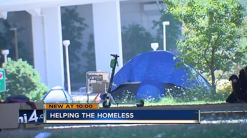 Milwaukee officials, residents seek to help the homeless