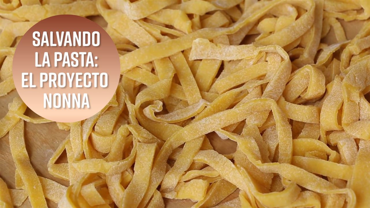 El canal de YouTube que quiere que sigamos haciendo pasta en casa