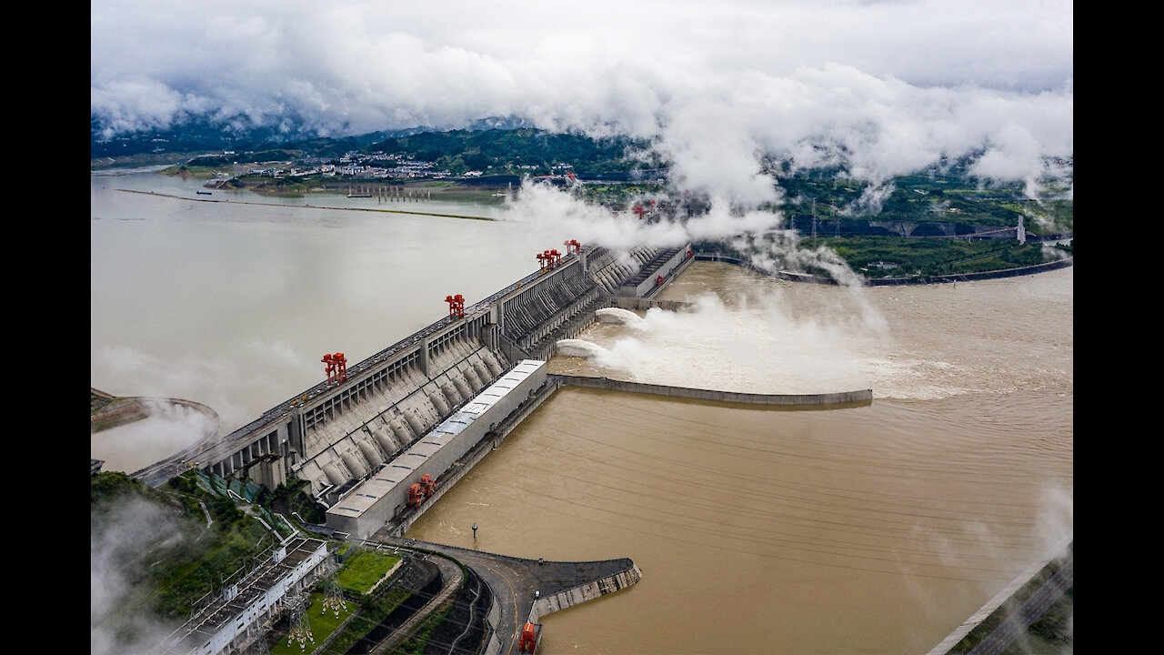 LIVE COVERAGE OF THE 3 GORGES DAMS ... ON THE BRINK !!!