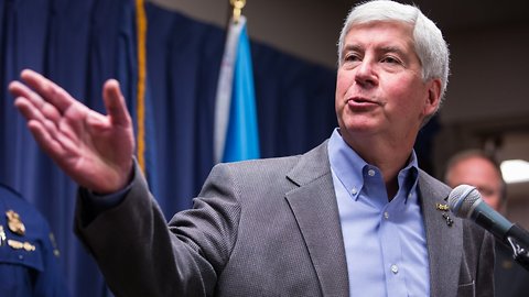 Michigan Gov. Signs Bills Changing Minimum Wage, Sick Leave Laws