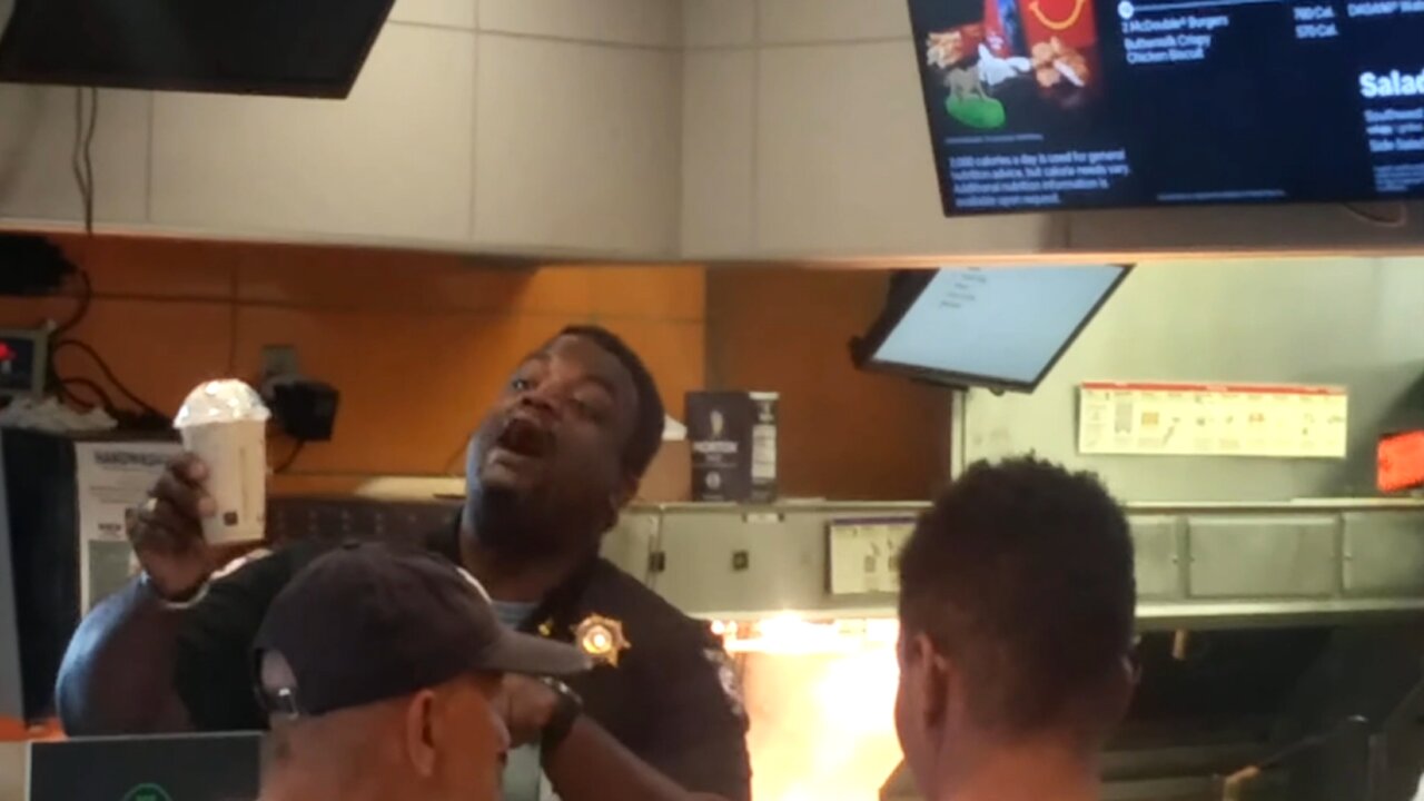 DC Cop attacks over his MC "Smoothie" and ABP finds cop in deep sleep on duty in his patrol car.