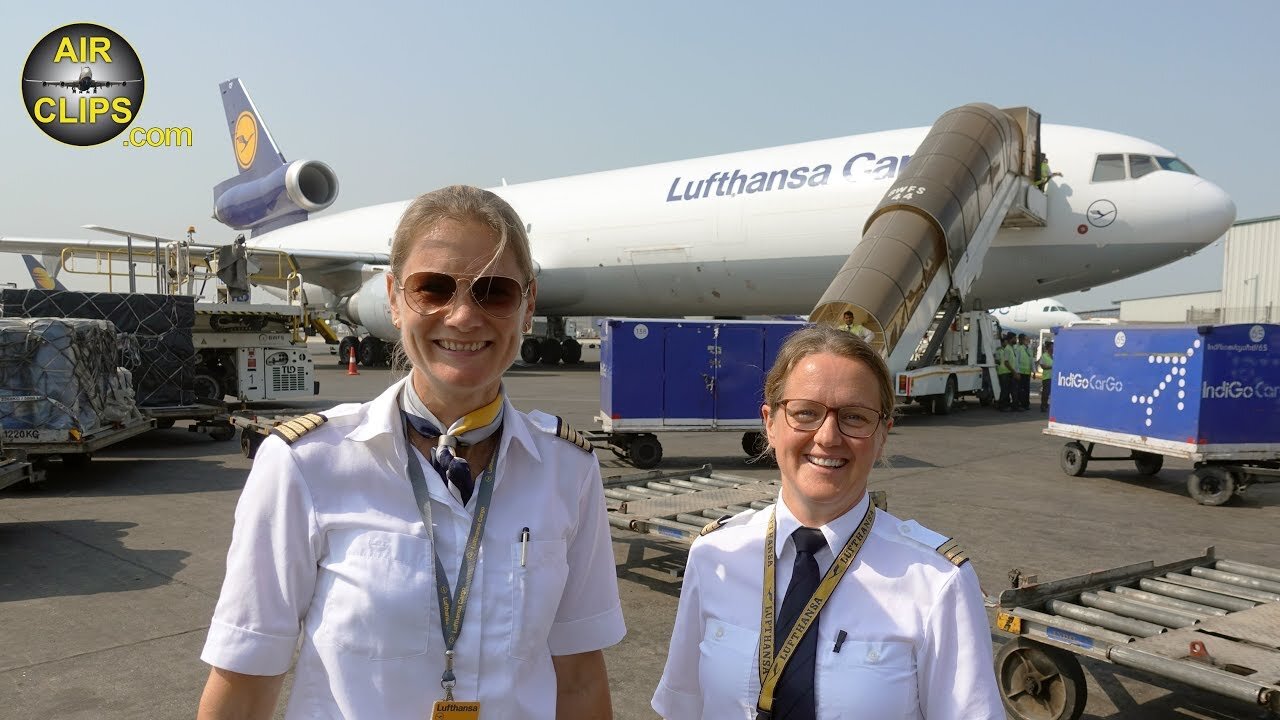 BEST CREW Inge & Claudia MD-11 Cockpit Movie Mumbai-Hongkong Lufthansa Cargo [AirClips Cockpit Docu]