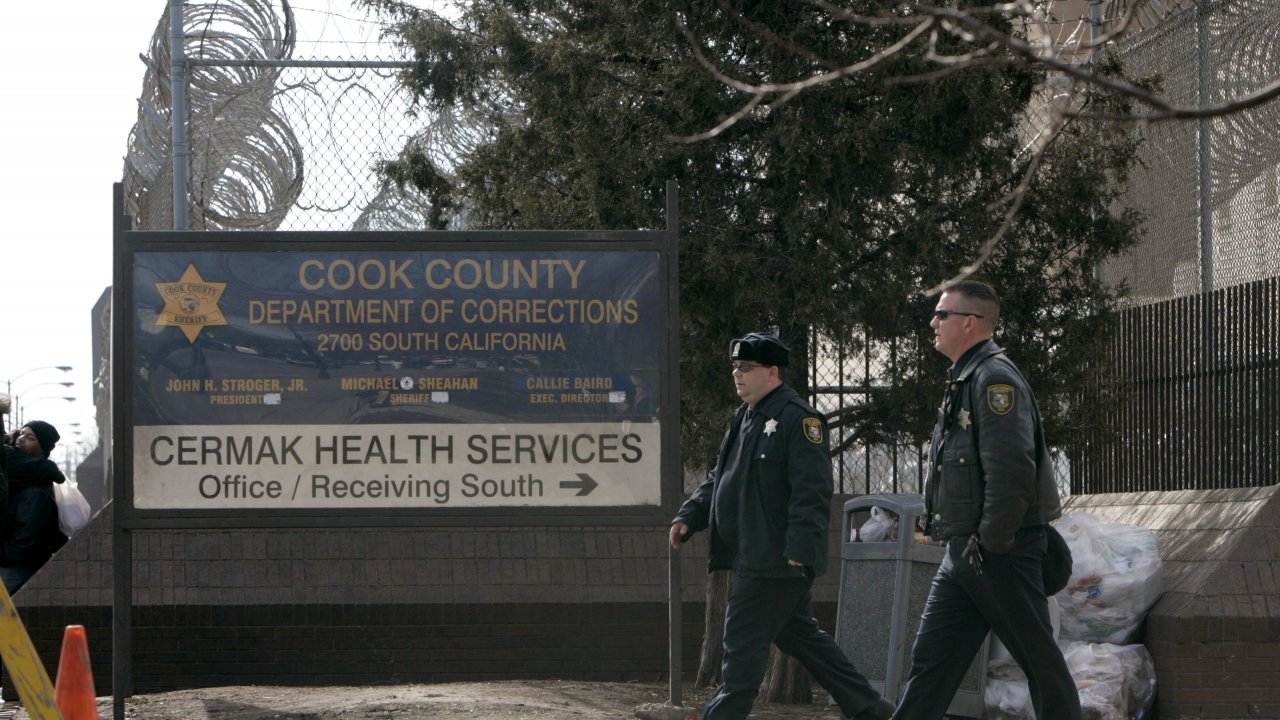 Chicago Jail Officer, 2 Detainees Test Positive For The Coronavirus