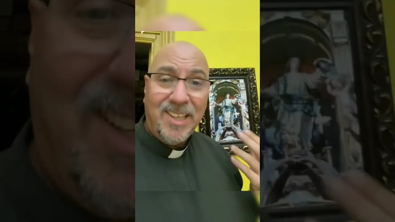 "Blasfemia es comparar a dios con una estatua..." - Padre Juan Molina