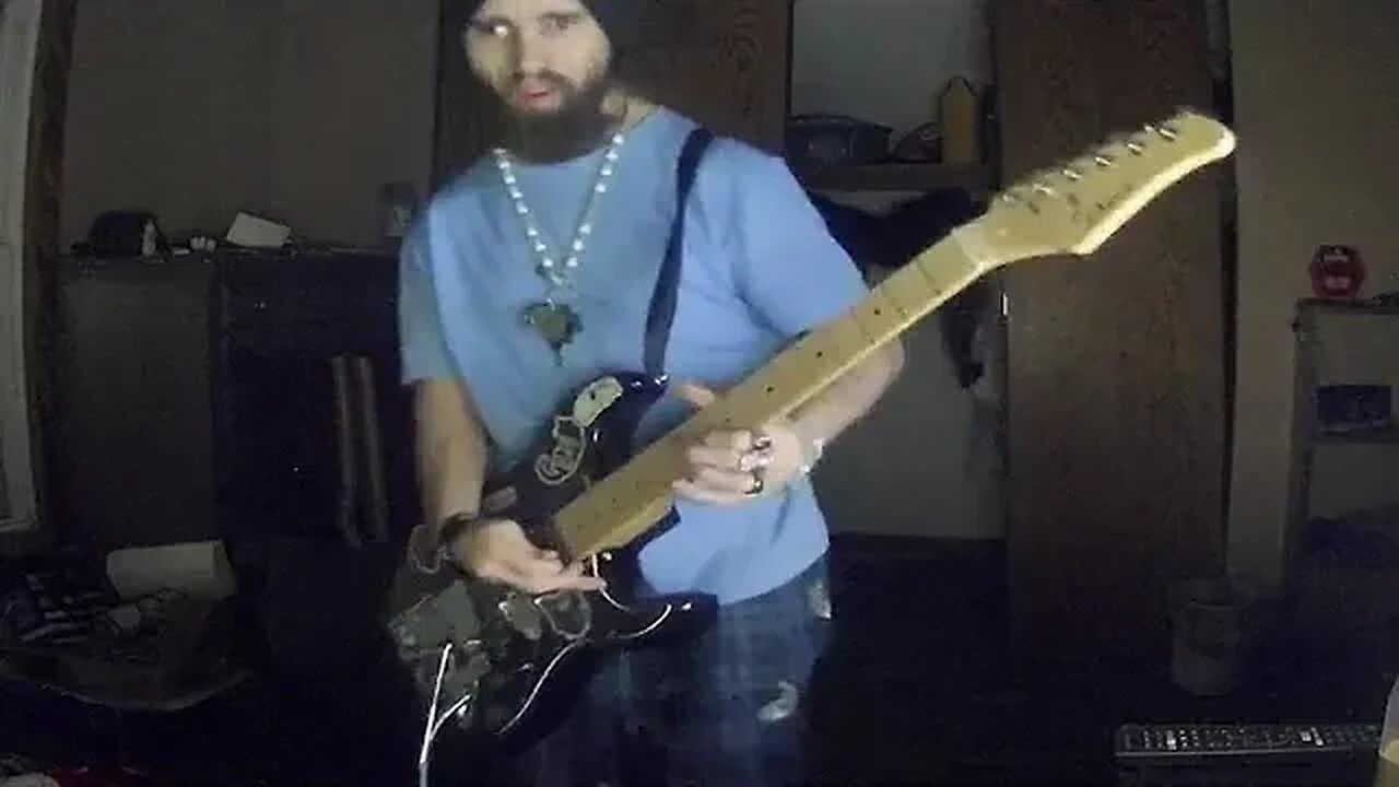 Cyraxx live on FB. "guitar covers and chill". Ear and Sanity Warning! Deleted. 2/1/2023