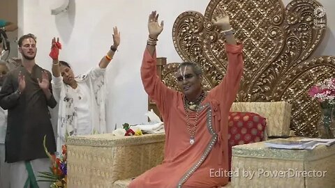 Orações finais na abertura do Templo Bhakti Marga de Toronto