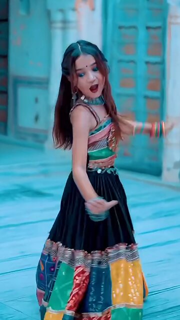 Amazing dance performance Wow 🥰