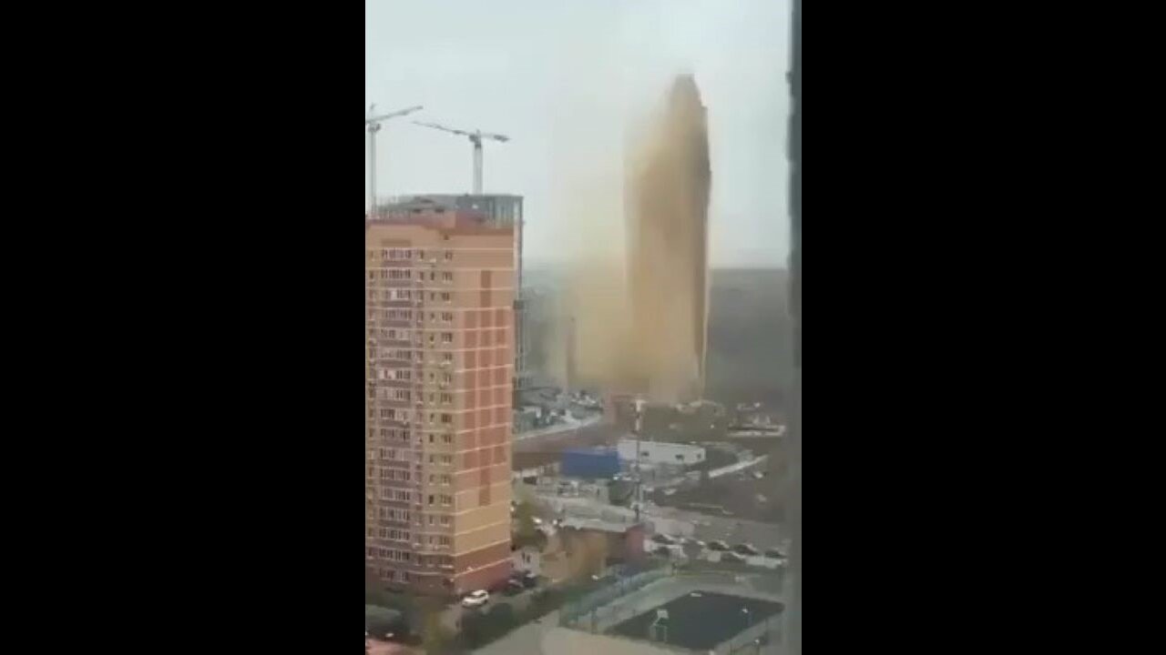 A Geyser Of Sh!t As Tall As A Highrise Erupts In Moscow