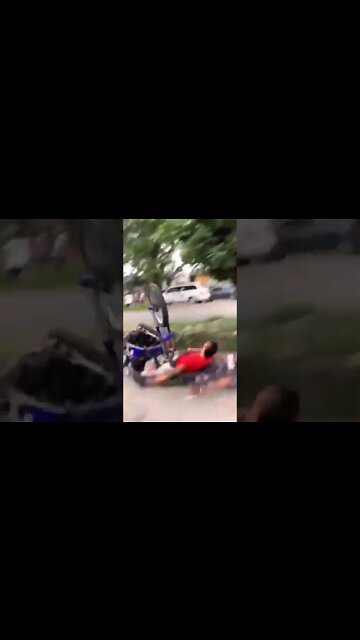 Dashcam Bike Fail: Pop a wheelie gone wrong 🏍