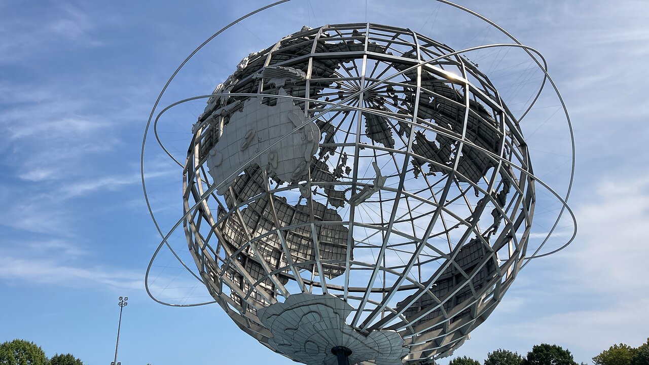 Walking Queens: Flushing Meadows-Corona Park