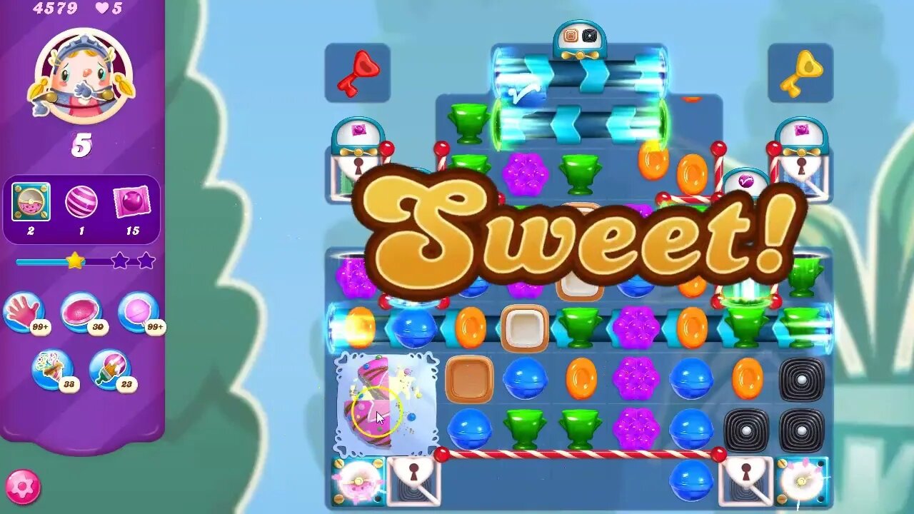 Candy Crush Level 4579 Talkthrough, 22 Moves 0 Boossters