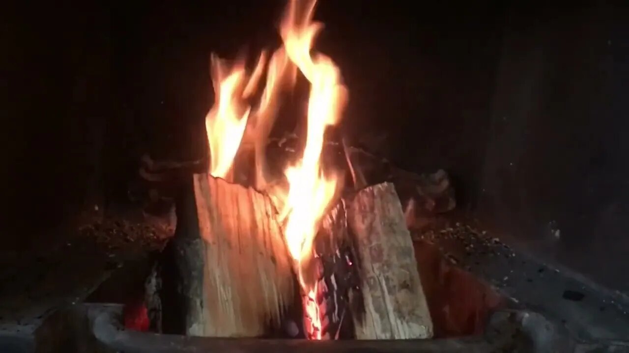 BARULHO DE LAREIRA PARA DORMIR E RELAXAR. FIRE CRACKLING WHITE NOISE. AQUEÇA SUA NOITE ROMANTICA.