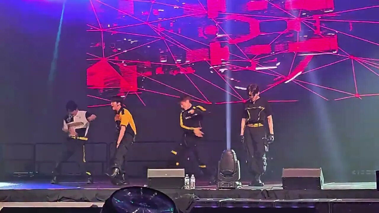 VeriVery in Houston song Undercover
