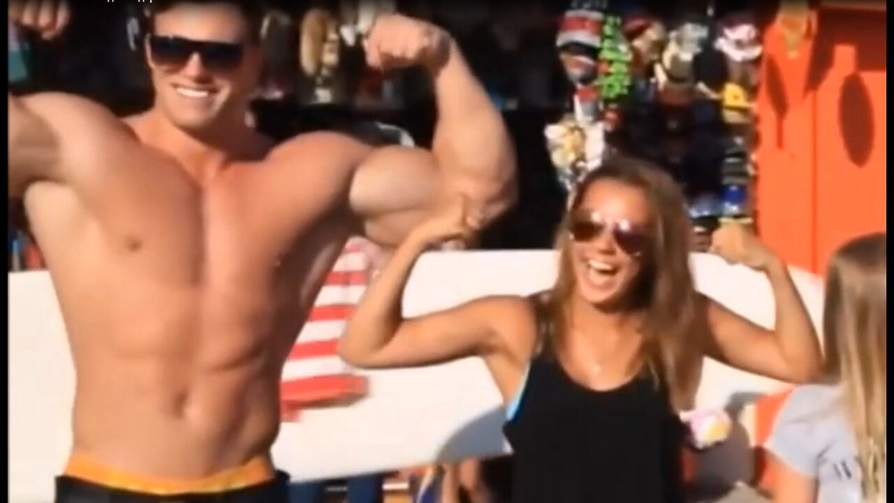 The reaction of passers-by to big bodybuilders