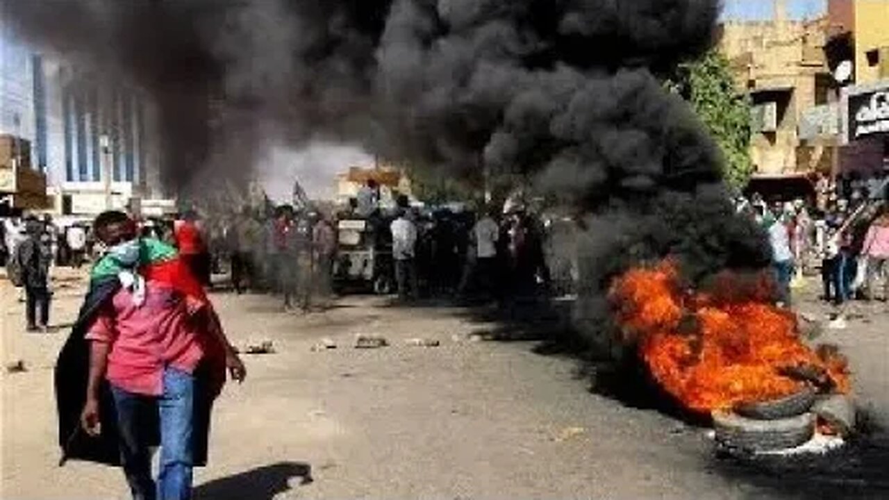 Tinubu violates the 1999 constitution by acquiring the “citizenship” of another country.