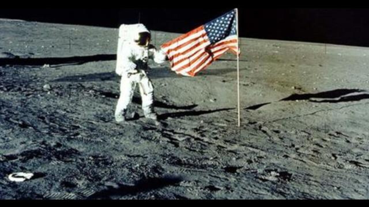 WIKILEAKS Released Proofs Of Fake NASA Moon Landing - Cut Scenes Filmed in Nevada Desert.