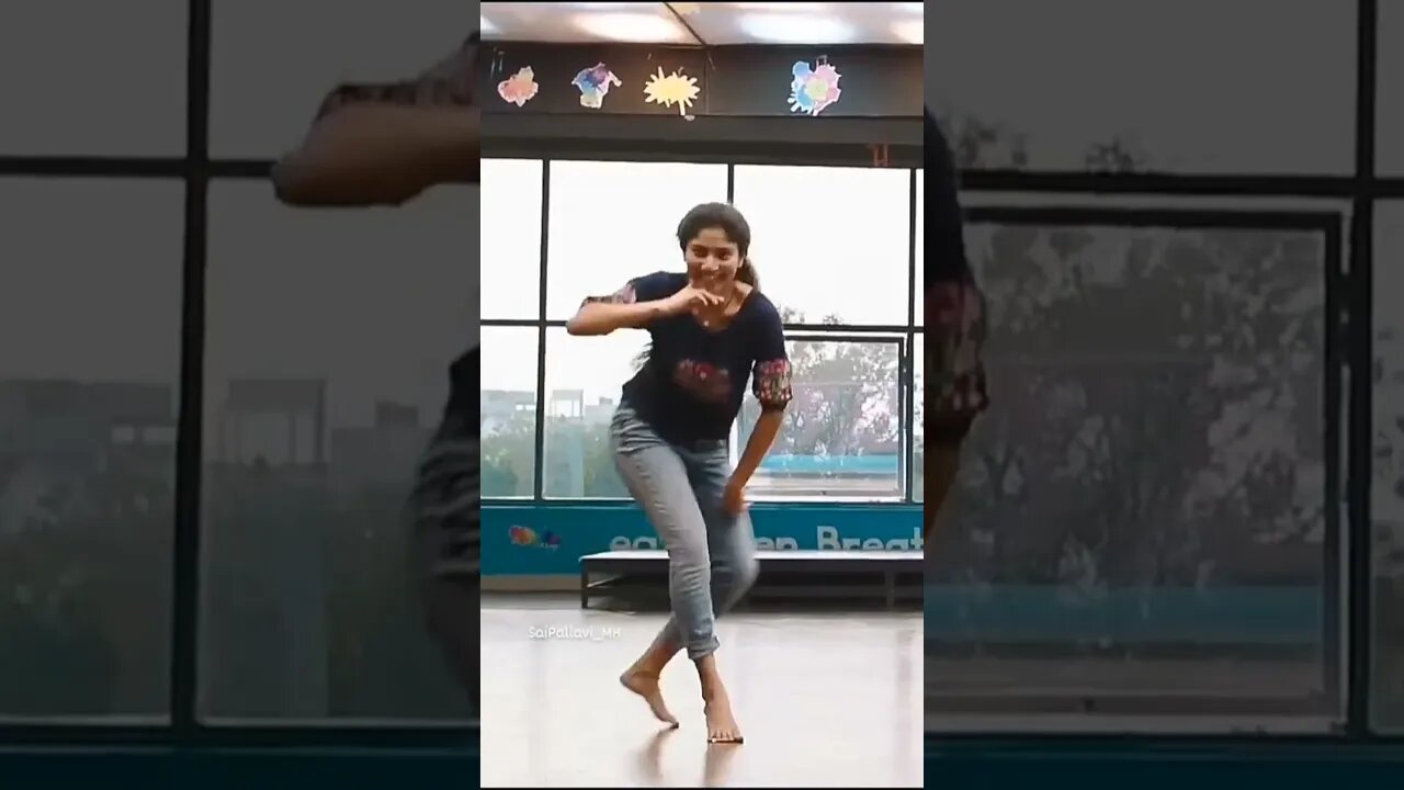 Gorgeous Sai Pallavi freestyle dance 😍🔥