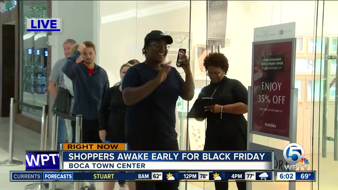 Shoppers up early for Black Friday deals in Boca Raton