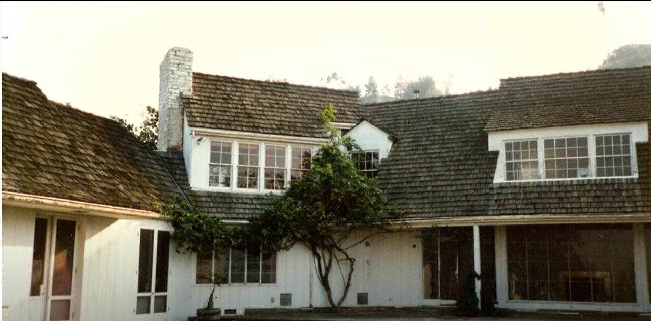 The Haunted RICK NELSON & ERROL FLYNN House - Gunnar Nelson