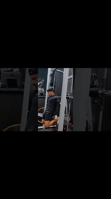 Knees Over Toes ? Knees BELOW toes 🤙#shorts #kot #kneepain #sissysquat #legday #squats