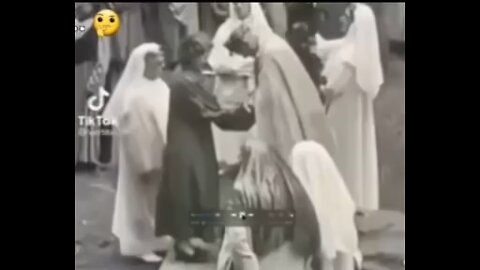 🛑QUEEN ELIZABETH CAUGHT DOING PAGAN RITUAL BEFORE CORONATION!🛑