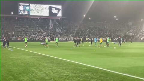 Torcida do Corinthians xingando Deyverson no Itaquerão