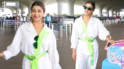 Khatron Ke Khiladi 13: Nyra Banerjee इतने भारी Luggage के साथ कहाँ निकली 💖📸