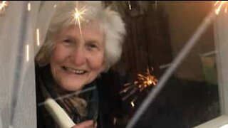 Neighbors throw birthday surprise for 86-year-old during lockdown