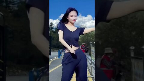 Sexy Chinese Girl Moves Her Hips