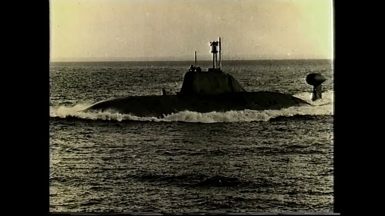 Наш город (Скалистые берега (ЗАТО Скалистый), 31.07.2001) День ВМФ