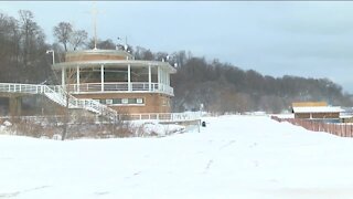 Historic Bradford Beach bathhouse could soon become bar, restaurant