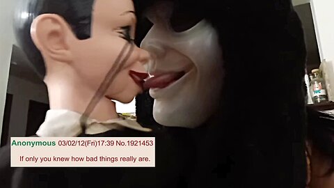 Queen Cobra Gets Freaky with Shon and KingCobraJFS on Livestream