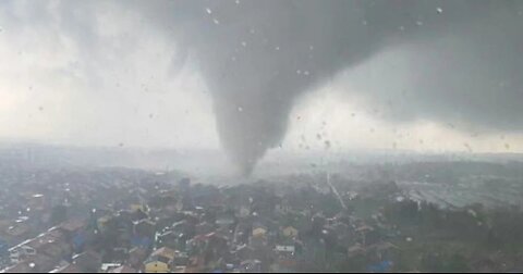 Deadly tornado rips through China's east