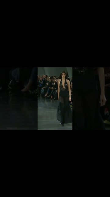 Alexandramicu in mugler Spring/Summer 2018 FashionShow by Davidkoma