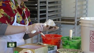 Uncle Mike's Bake Shoppe makes Bucks themed treats for their playoff run