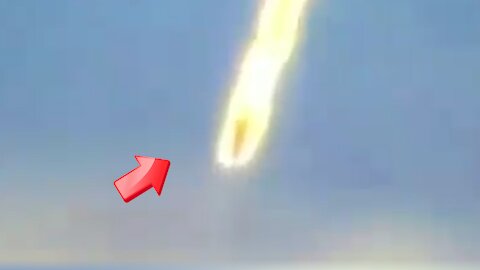 UFO or aircraft triangular-shaped object burns and crashes [Space]