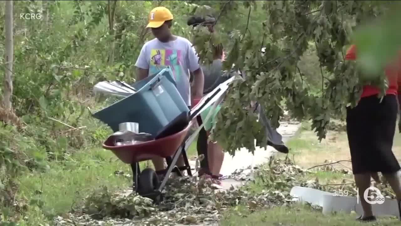 Red Cross volunteers from NE Ohio help with disaster relief efforts