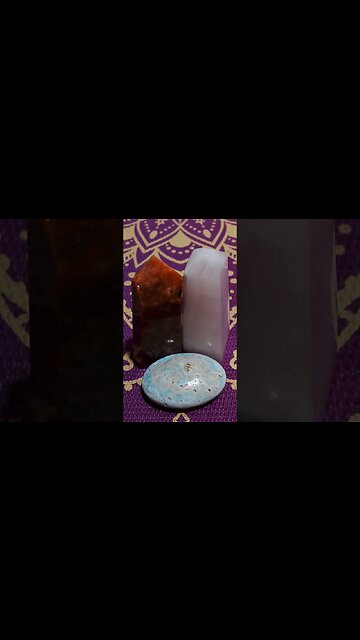 Calcite Crystal: The Energy Amplifier #shorts #crystals #calcite #crystalhealing 🧘🏻‍♀️