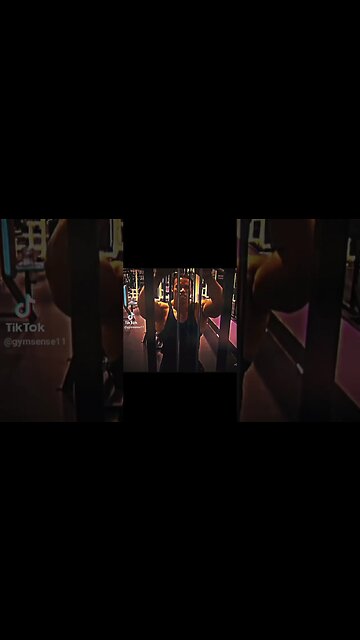 He was robbed from the mr.olympia. #ZYZZ #BODYBUILDING #AESTHETICS