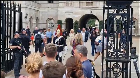 Tourist gets out of the way of the kings guard just in time #horseguardsparade