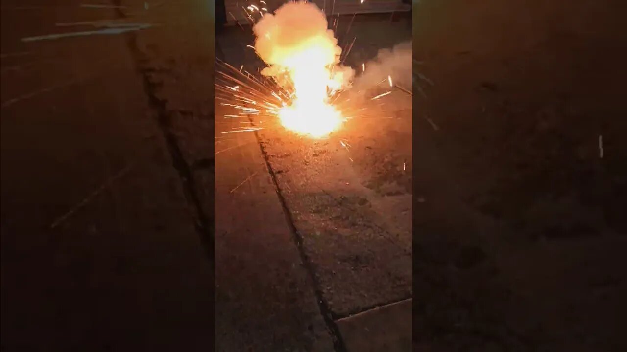 Crackling Ball Firework (Nelson's Fireworks)